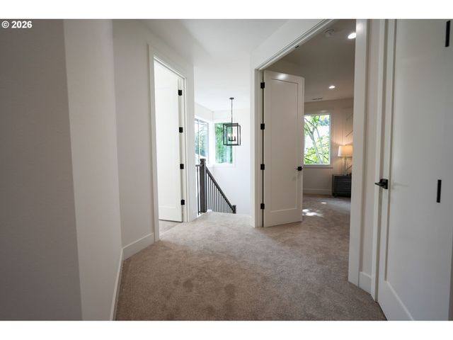 10044 Sw 72ND Ave, Tigard, OR 97223