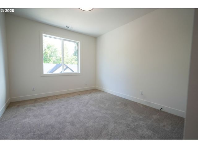 10044 Sw 72ND Ave, Tigard, OR 97223