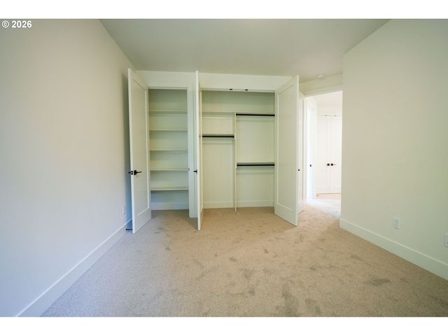 10044 Sw 72ND Ave, Tigard, OR 97223
