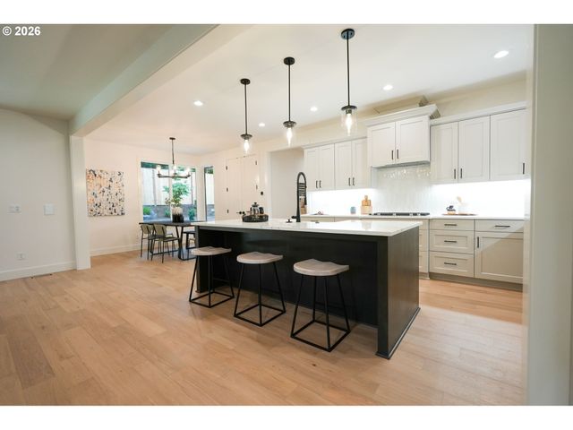10044 Sw 72ND Ave, Tigard, OR 97223