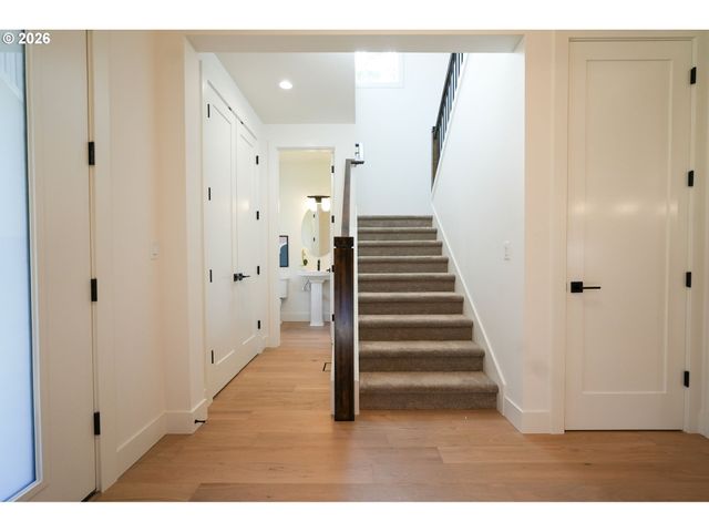 10044 Sw 72ND Ave, Tigard, OR 97223
