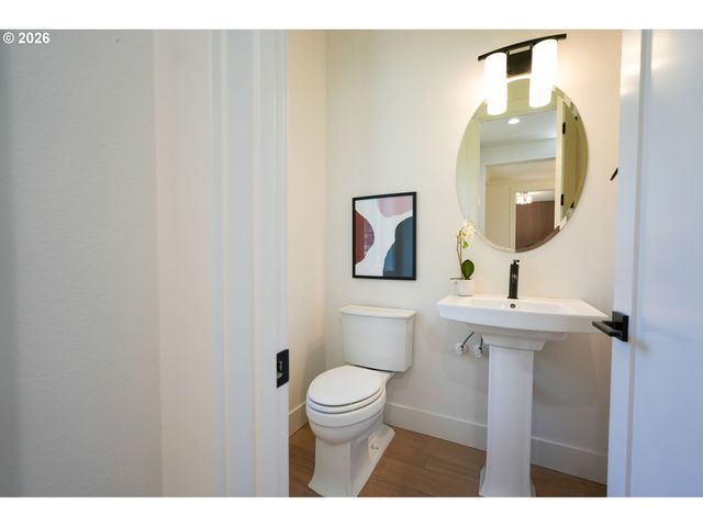 10044 Sw 72ND Ave, Tigard, OR 97223