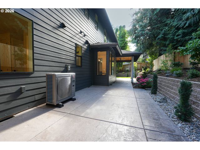 10044 Sw 72ND Ave, Tigard, OR 97223