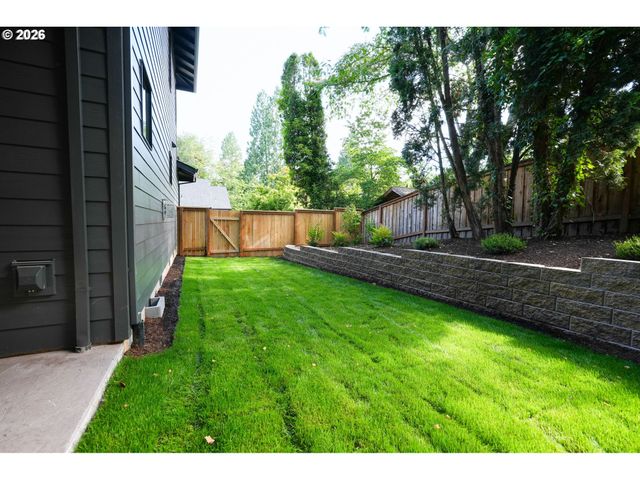 10044 Sw 72ND Ave, Tigard, OR 97223