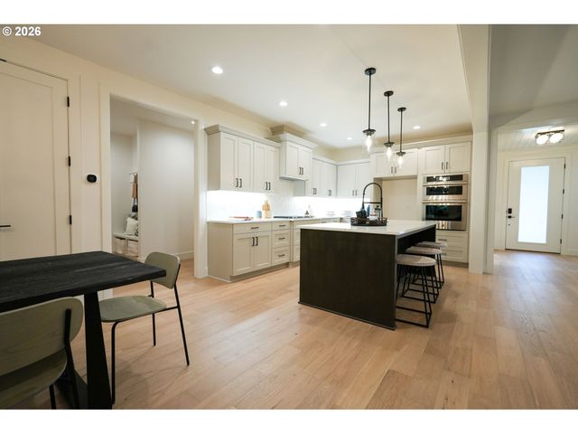 10044 Sw 72ND Ave, Tigard, OR 97223