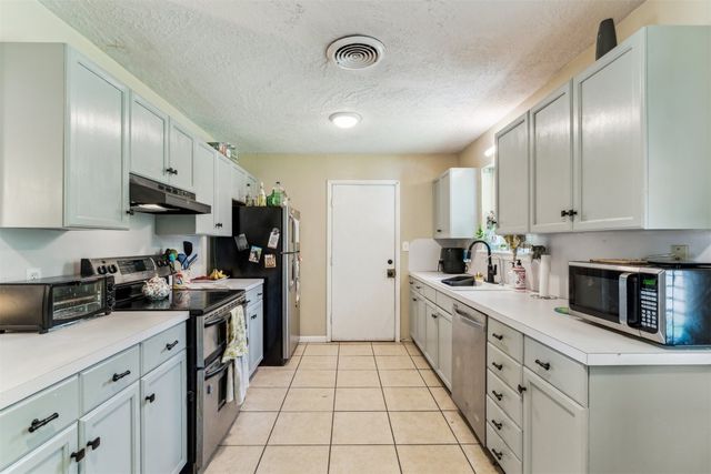 709 W Hughbert Street, Norman, OK 73069