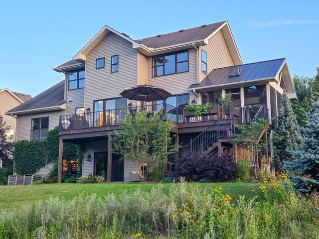 5612 Edgewater Drive, Savage, MN 55378