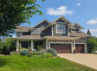 5612 Edgewater Drive, Savage, MN 55378