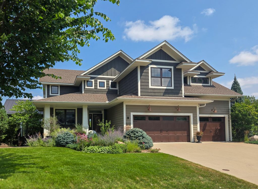 5612 Edgewater Drive, Savage, MN 55378