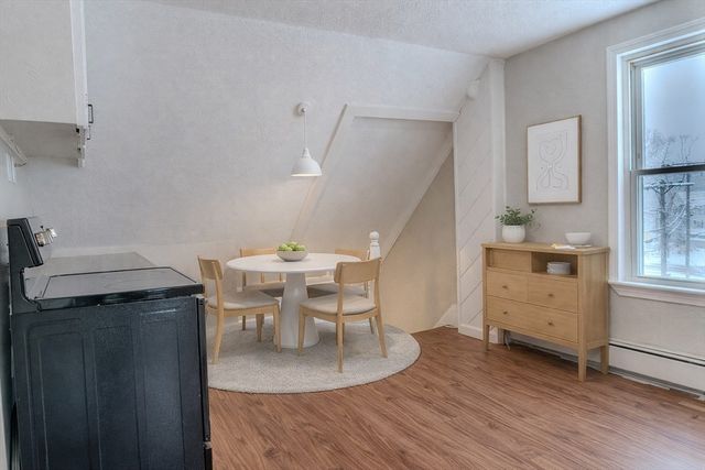 21 John St 3, Attleboro, MA 02703