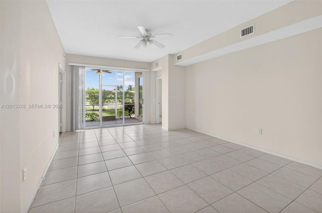 12474 Crystal Pointe Dr 101, Boynton Beach, FL 33437