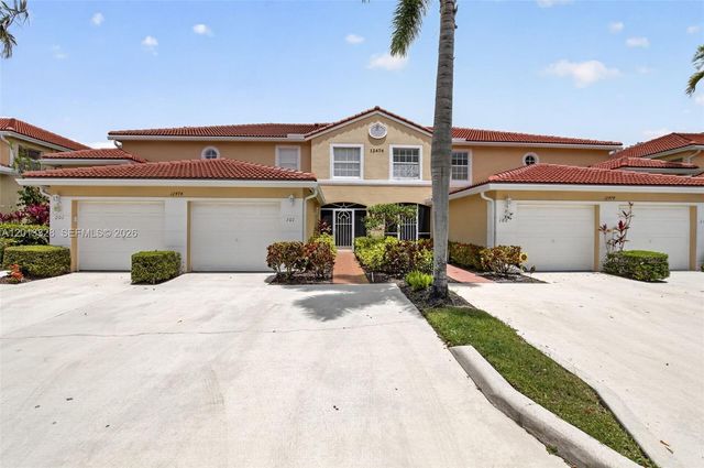 12474 Crystal Pointe Dr 101, Boynton Beach, FL 33437