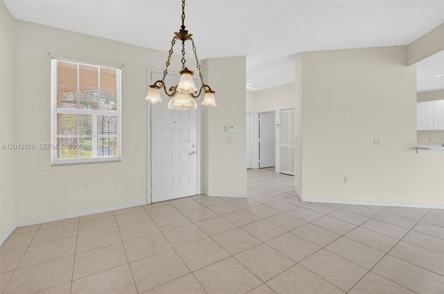 12474 Crystal Pointe Dr 101, Boynton Beach, FL 33437