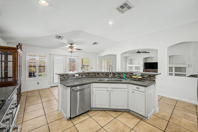 8387 W LUKE Avenue, Glendale, AZ 85305