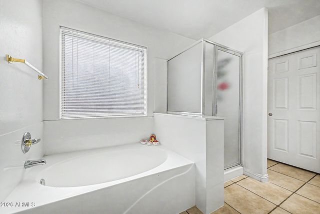 8387 W LUKE Avenue, Glendale, AZ 85305