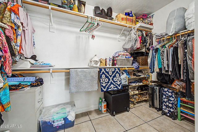 8387 W LUKE Avenue, Glendale, AZ 85305