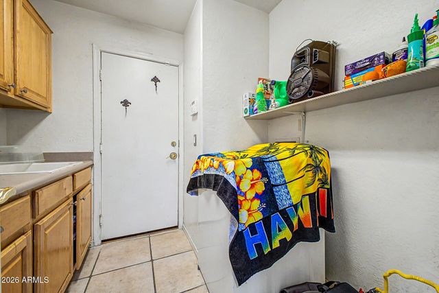 8387 W LUKE Avenue, Glendale, AZ 85305
