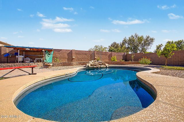 8387 W LUKE Avenue, Glendale, AZ 85305