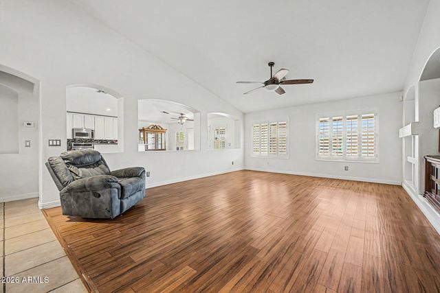 8387 W LUKE Avenue, Glendale, AZ 85305