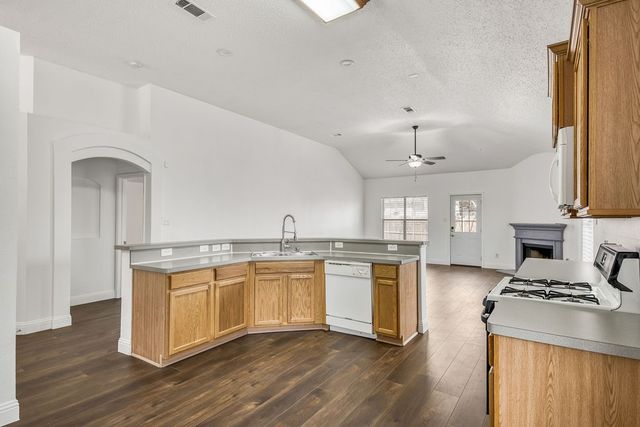 744 Oriole Drive, Saginaw, TX 76131