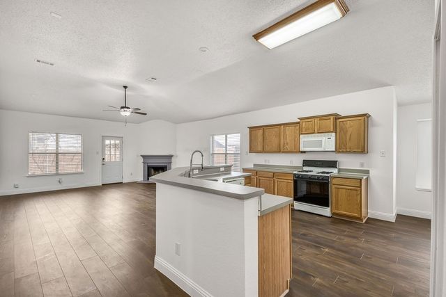 744 Oriole Drive, Saginaw, TX 76131