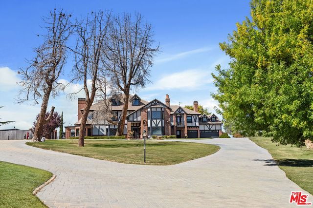 28765 Pine Canyon Road, Lake Hughes, CA 93532