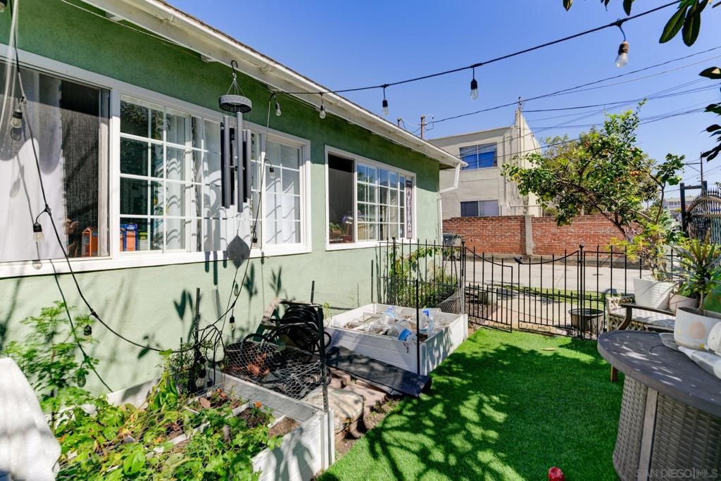 Image 28 of property listing at 1328 Buena St, Oceanside, CA 92058