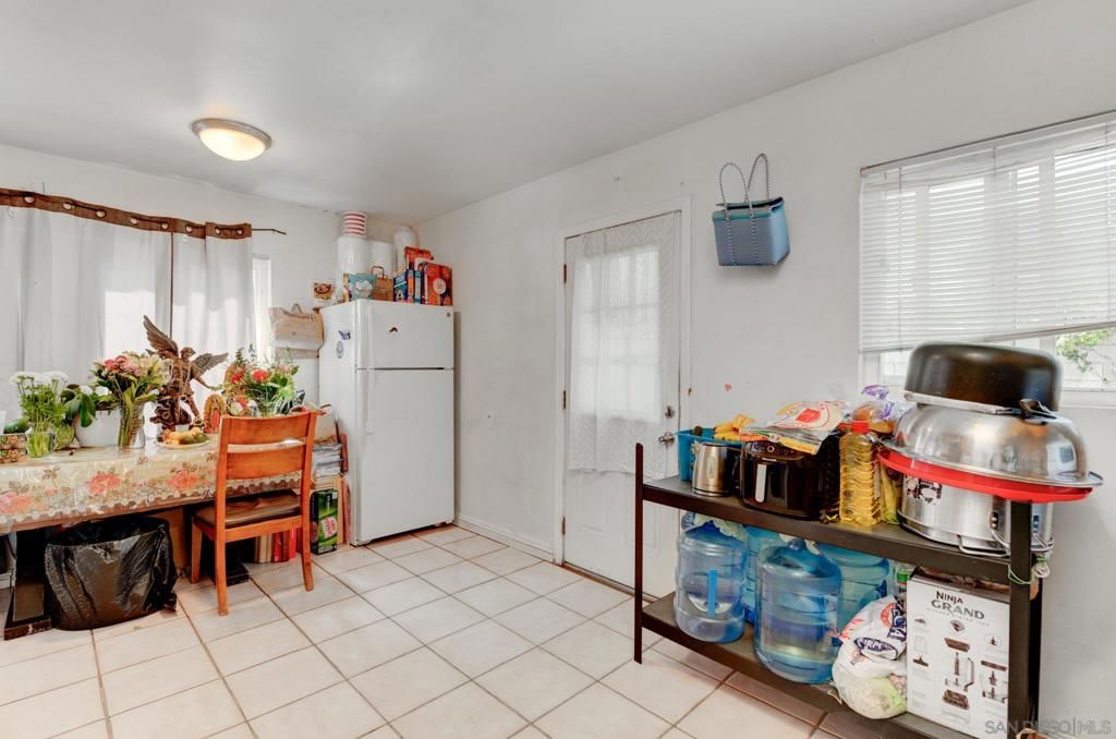 Image 7 of property listing at 1328 Buena St, Oceanside, CA 92058