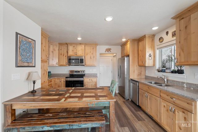 412 Conestoga Drive, Moscow, ID 83843