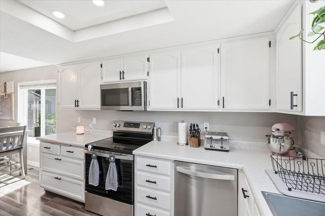 108 Horton Circle, Medford, OR 97501