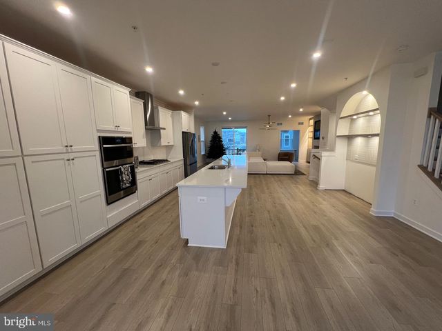 16013 HYDE PARK PL, Bowie, MD 20716