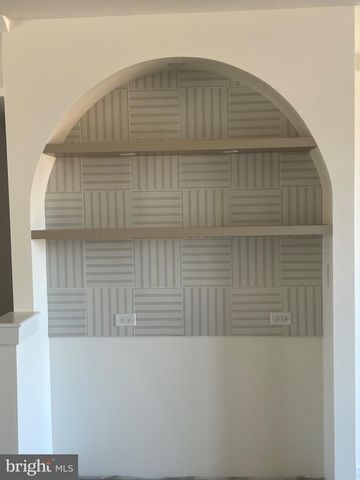 16013 HYDE PARK PL, Bowie, MD 20716