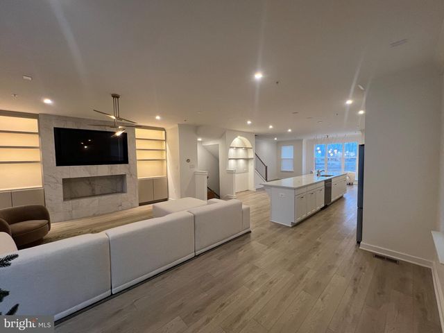 16013 HYDE PARK PL, Bowie, MD 20716