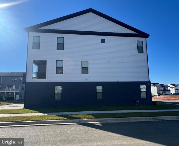 16013 HYDE PARK PL, Bowie, MD 20716