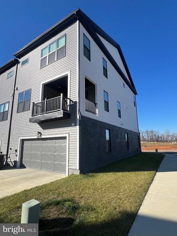 16013 HYDE PARK PL, Bowie, MD 20716