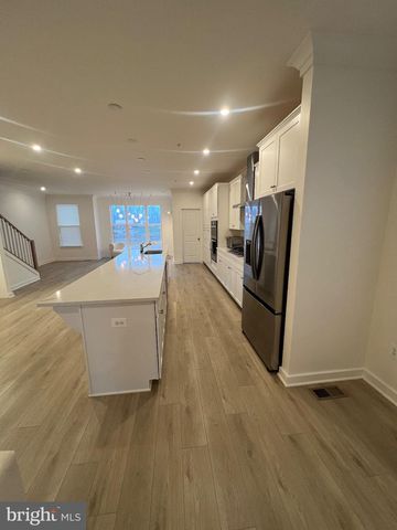 16013 HYDE PARK PL, Bowie, MD 20716