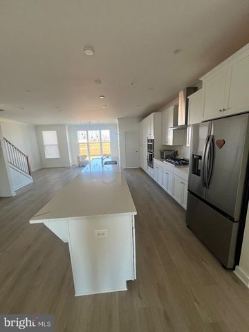 16013 HYDE PARK PL, Bowie, MD 20716