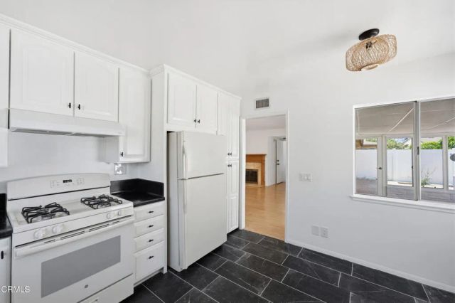 2559 Neptune Place, Port Hueneme, CA 93041
