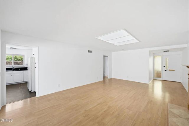 2559 Neptune Place, Port Hueneme, CA 93041