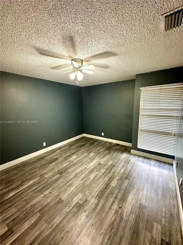 8253 NW 8th Pl 2, Plantation, FL 33324