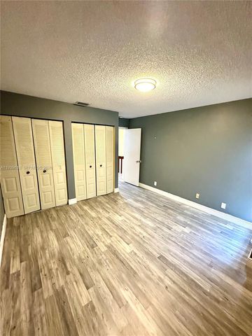 8253 NW 8th Pl 2, Plantation, FL 33324