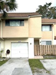 8253 NW 8th Pl 2, Plantation, FL 33324