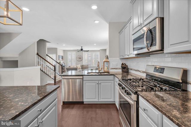 55 SULLIVAN WAY, Marlton, NJ 08053