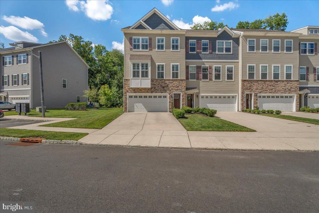 55 SULLIVAN WAY, Marlton, NJ 08053