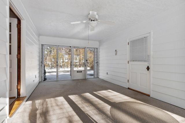 13 Gardner St, Fitchburg, MA 01420