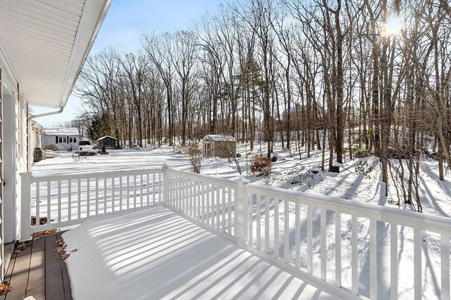 13 Gardner St, Fitchburg, MA 01420