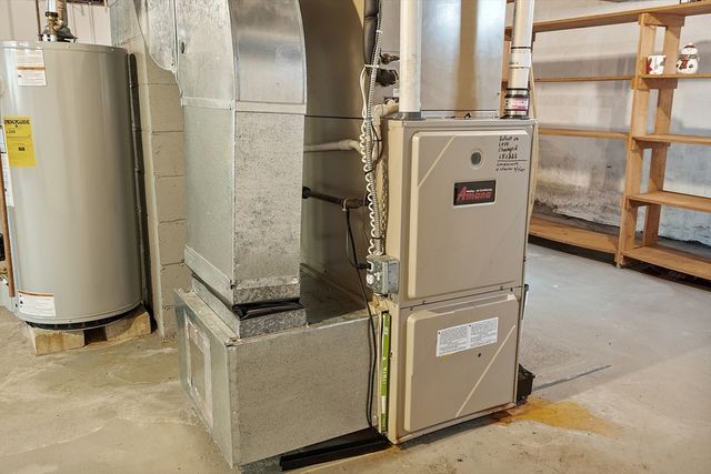 13 Gardner St, Fitchburg, MA 01420