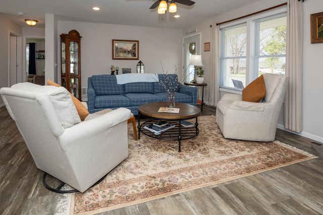 50306 Pleasant Street, Silver Creek Twp, MI 49047