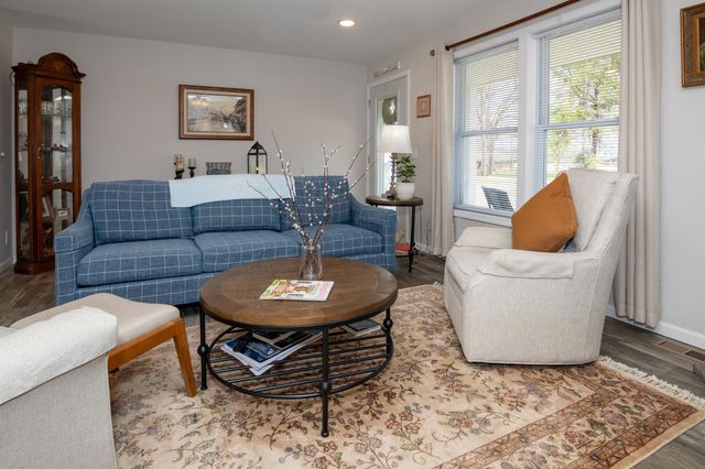 50306 Pleasant Street, Silver Creek Twp, MI 49047