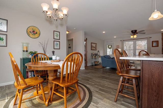 50306 Pleasant Street, Silver Creek Twp, MI 49047